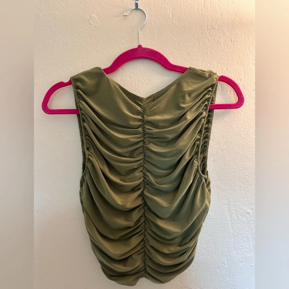 Open Edit Olive Green Ruched Crop Tank Top Size M - Picture 3 of 6
